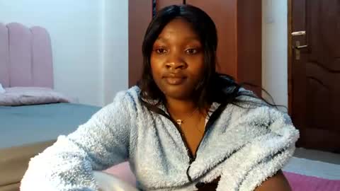 Snapshot of chocolate_desiree chatting on 06.22.26 Lofti online show from 06.22.26