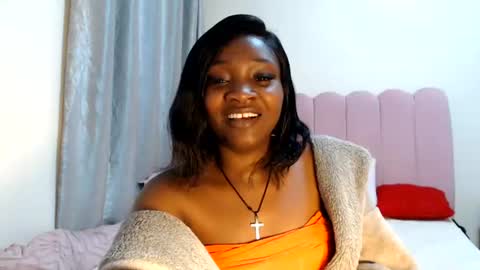 Snapshot of chocolate_desiree chatting on 07.18.26 Lofti online show from 07.18.26