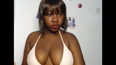 Snapshot of chocolateassgirl61 chatting on 09.11.25 chocolateassgirl61 online show from 09.11.25