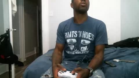 Snapshot of chocolatedolla chatting on 12.19.24 chocolatedolla online show from 12.19.24