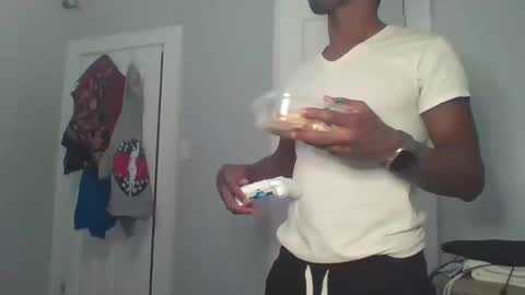 Snapshot of chocolatedolla chatting on 01.28.25 chocolatedolla online show from 01.28.25