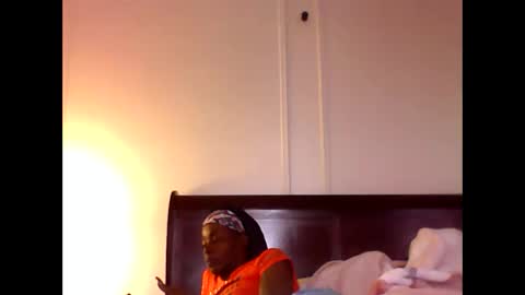 chocolatedrop_ online show from 09.30.25