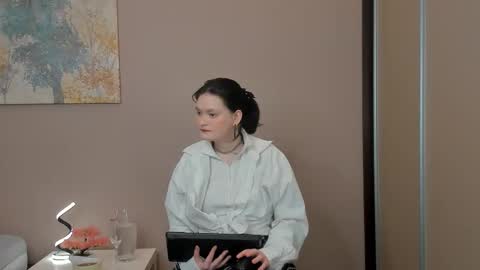 Cassandra online show from 03.21.26