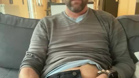 Snapshot of chris13abcd chatting on 11.25.25 chris13abcd online show from 11.25.25