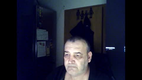 Snapshot of chris250268 chatting on 01.01.25 Chris online show from 01.01.25
