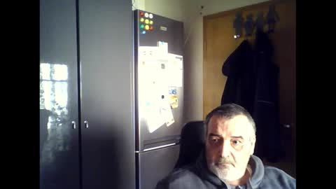 Snapshot of chris250268 chatting on 02.01.25 Chris online show from 02.01.25