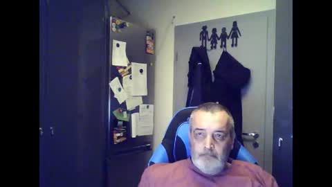 Snapshot of chris250268 chatting on 07.12.26 Chris online show from 07.12.26