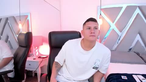 Snapshot of chris_diamonnd chatting on 02.07.26 Chris Diamond online show from 02.07.26