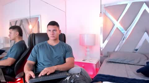 Snapshot of chris_diamonnd chatting on 02.10.26 Chris Diamond online show from 02.10.26