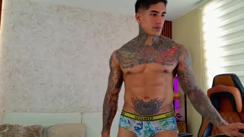 chris reilly online show from 12.05.25