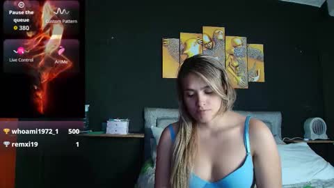 Snapshot of chris_sharon2023 chatting on 12.15.25 Yarixa online show from 12.15.25