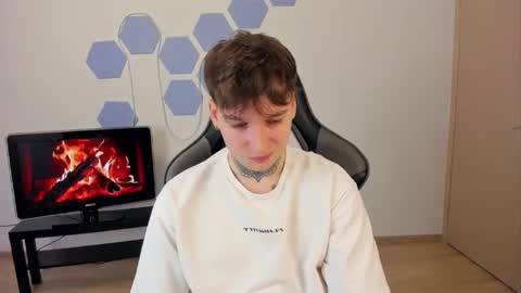 Chris Tyson online show from 01.04.25