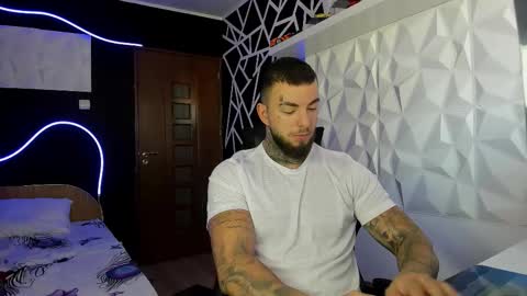 Chris Jordan online show from 10.11.25