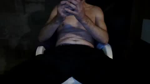 Snapshot of chrisqsqs2 chatting on 11.14.25 chrisqsqs2 online show from 11.14.25