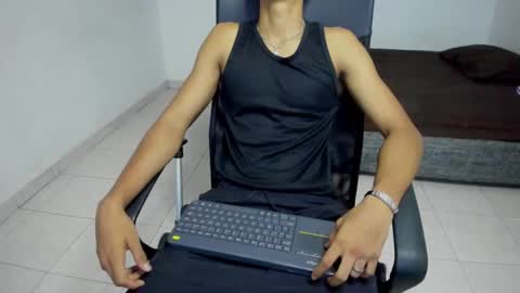 chriss_johnson online show from 11.30.25