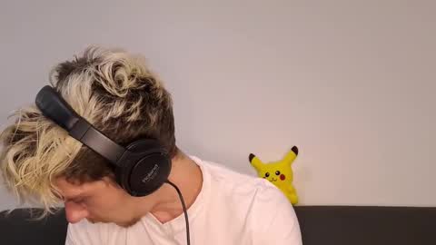 Christopher online show from 10.21.25