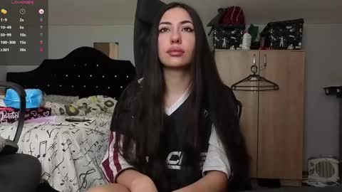 Chrissy online show from 04.14.26