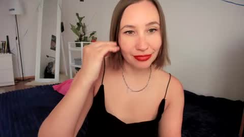 Snapshot of christina_rosse chatting on 06.27.26 christina rosse online show from 06.27.26