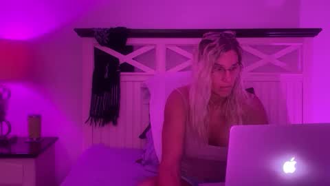 Chris Tina Bruce online show from 10.03.25