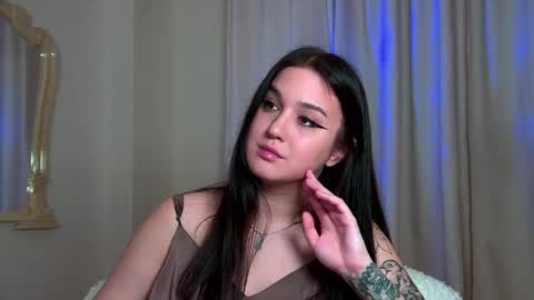 Christina online show from 10.03.25