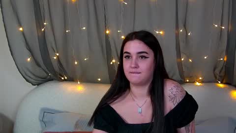 Christina online show from 10.25.25