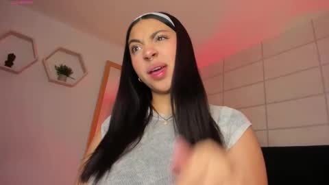 Christine  online show from 09.17.25