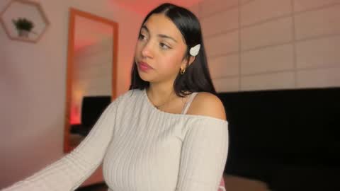 Christine  online show from 09.23.25