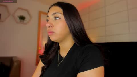 Christine  online show from 09.29.25