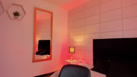 Christine  online show from 01.19.26