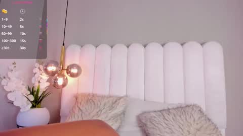 Christine  online show from 10.07.25