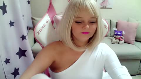 Christi online show from 12.25.24