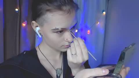 Snapshot of christophercrispo chatting on 10.17.25 Hi Im Kim online show from 10.17.25