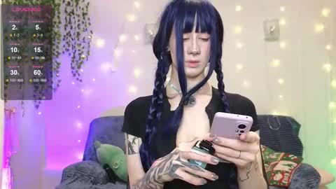 christy memeow online show from 10.31.25