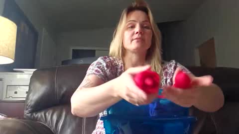 Christy Stevens online show from 03.03.26