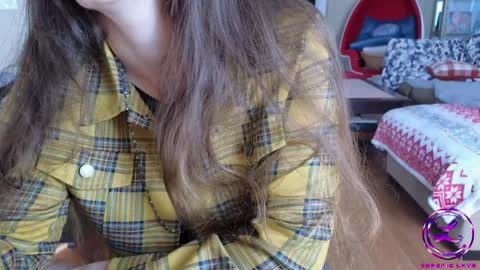 Snapshot of chroniclove chatting on 02.11.26 Marley online show from 02.11.26