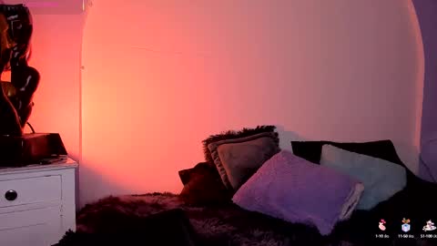 Snapshot of chrristopher77 chatting on 09.23.25 chrristopher77 online show from 09.23.25