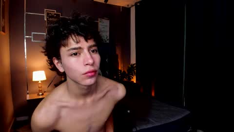 Snapshot of chrristopher77 chatting on 09.29.25 chrristopher77 online show from 09.29.25