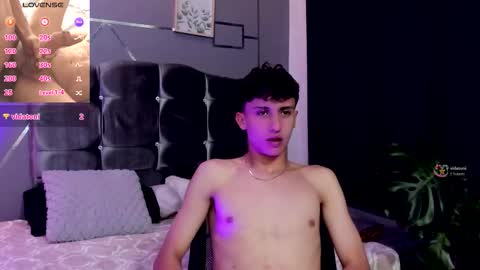 Snapshot of chrristopher77 chatting on 12.15.25 chrristopher77 online show from 12.15.25