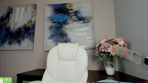 Snapshot of chubby_vaniie_ chatting on 12.11.24 Vanesa online show from 12.11.24