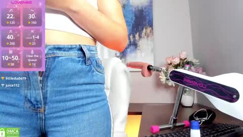 Snapshot of chubby_vaniie_ chatting on 01.11.25 Vanesa online show from 01.11.25