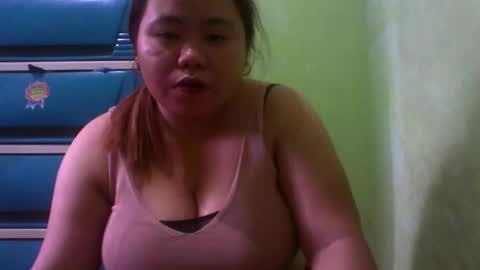 Snapshot of chubbybigtits_01 chatting on 10.17.25 chubbybigtits_01 online show from 10.17.25