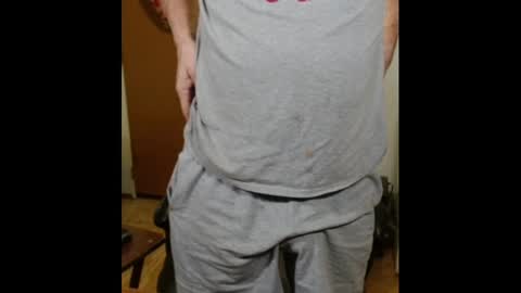 Snapshot of chubbyguy00054 chatting on 02.15.25 chubbyguy00054 online show from 02.15.25