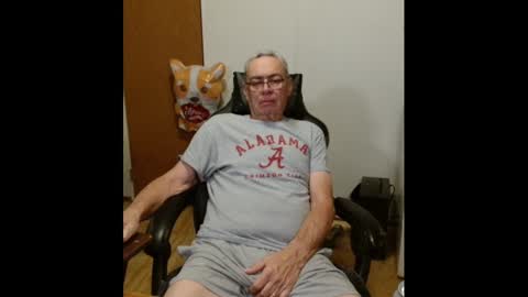 Snapshot of chubbyguy00054 chatting on 03.02.25 chubbyguy00054 online show from 03.02.25