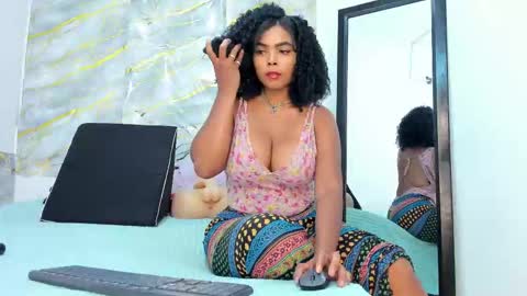 ciaraharrys online show from 12.15.25