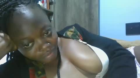 Snapshot of cilia_petite chatting on 01.16.25 cilia petite online show from 01.16.25
