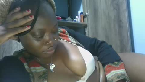 Snapshot of cilia_petite chatting on 01.16.25 cilia petite online show from 01.16.25