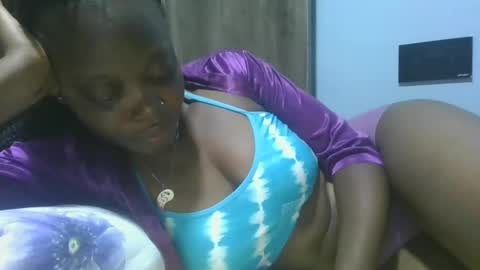 Snapshot of cilia_petite chatting on 01.19.25 cilia petite online show from 01.19.25
