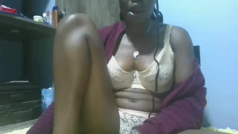 Snapshot of cilia_petite chatting on 01.24.25 cilia petite online show from 01.24.25