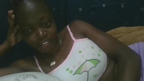 Snapshot of cilia_petite chatting on 02.08.25 cilia petite online show from 02.08.25