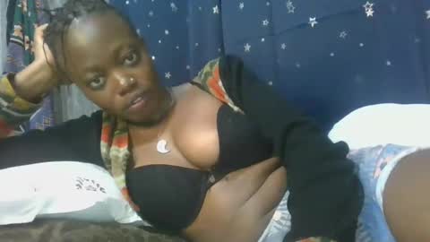 Snapshot of cilia_petite chatting on 02.10.25 cilia petite online show from 02.10.25